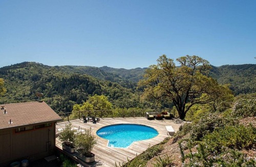 Ukiah House | Mountaintop open home living-pool, hot tub & views!