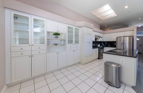 Loma Linda House | Move-in Special! 4BD Home – First Month 4,500 USD