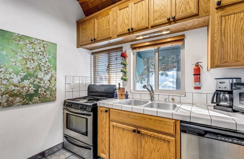 Bear Valley House | Multi-Family Cabin in Great Location! - Home #183 by Bear Valley Vacation Rentals