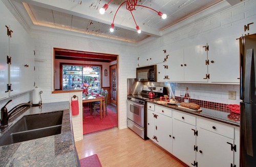 Murphys House | Murphys Getaway - Enjoy Wineries, Hiking, Concerts, Shopping & Small Town Charm
