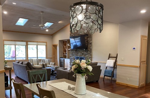 Forest Meadows House | Murphys mountain house. 45 minutes to Bear Valley