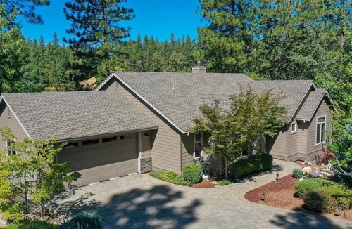 Forest Meadows House | Murphys mountain house. 45 minutes to Bear Valley