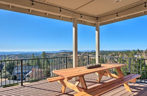 Forest Meadows House | Murphys Retreat with Canyon Views and Game Room