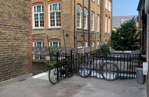 Haggerston Apartment | My Chic Hoxton Mews Home zone1