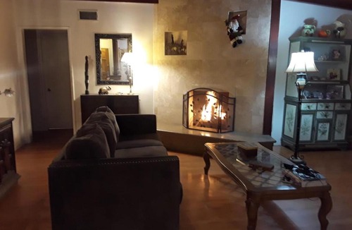 Tarzana Bed & Breakfast | Myriam