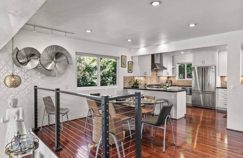 Carmel Woods House | Mystic Wave: Walk To Carmel by the Sea