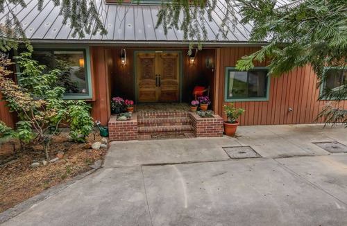Weed House | Namaste Sulfur Springs House at Healing Waters of Shasta.