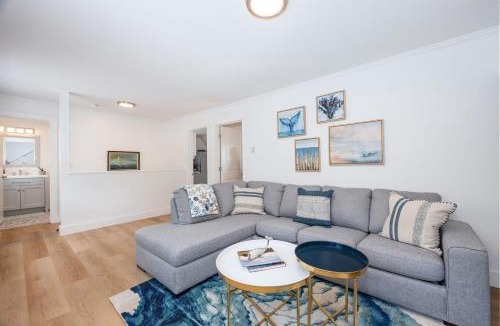 Half Moon Bay House | Nantucket Penthouse - walk to restaurants beaches activies & so much more