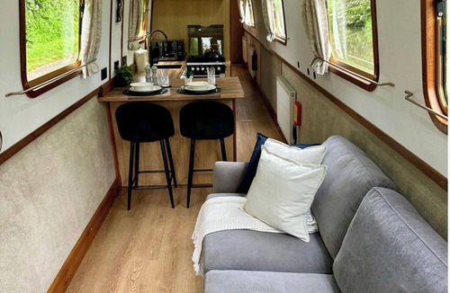 City Centre Cabin | Narrowboat Stern - Stratford - Stay6 - PetFriendly