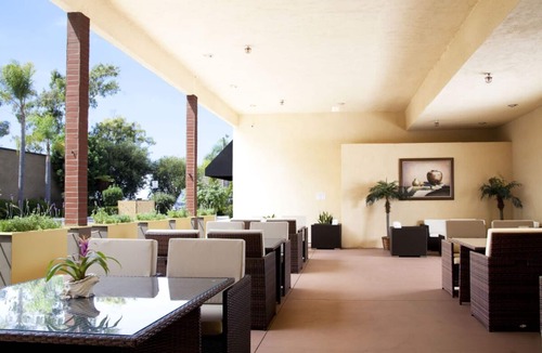 Torrance House | Near the 405, 110, and 91 Freeways | Ready for Family Stay | Free Onsite Parking