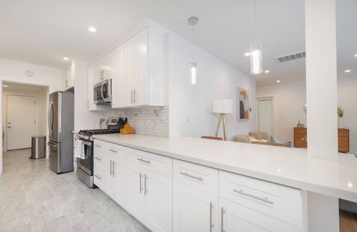 Valley Village House | Near Universal/Huge heated POOL/Pergola/Games!