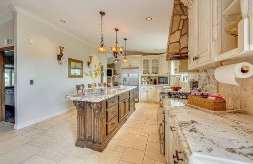 Menifee House | Near Wineries & Dining: Exquisite Menifee Home!