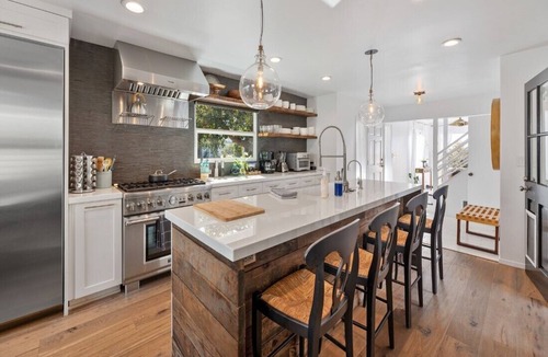Village of La Jolla House | Nestled in La Jolla: One of the most beautiful coasts in the world.