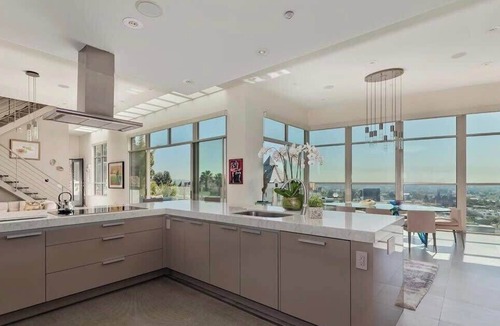 Hollywood Hills West House | New 3Bd RH Modern Sunset Strip View home~Pool/Spa