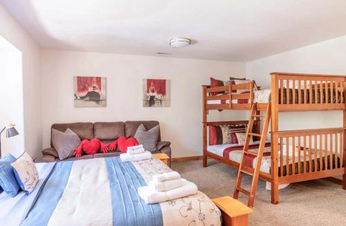 Big Bear House | New! Bearadise Frank's Fort Mountain Estate