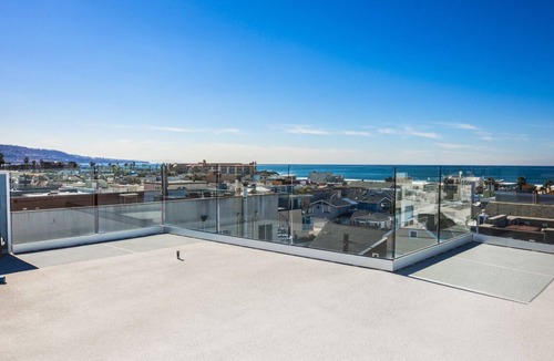 Hermosa Beach House | New Cape Beach House With Whitewater Ocean Views & Just 3 blocks from the Beach