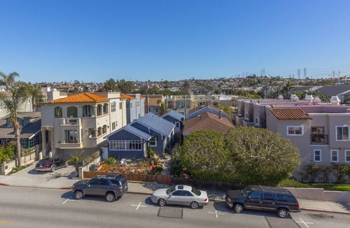 Hermosa Beach House | New Cape Beach House With Whitewater Ocean Views & Just 3 blocks from the Beach