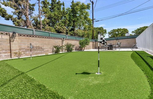 Southwest Anaheim House | New Cheerful Stylish Villa - Pool, Spa, Mini Golf, Fire pit, Walk to Disneyland