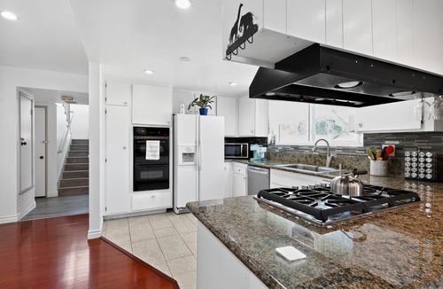 Sea View Estates House | NEW! Coastal Escape with Private Mini Golf