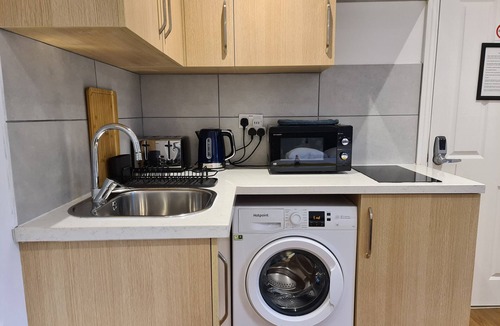 Putney Apartment | New cosy studio in calm area near parks