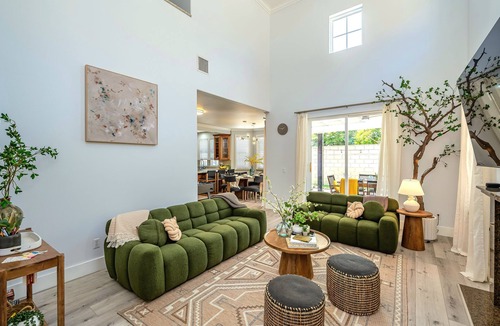 El Monte House | New Designer Home Retreat 16 ppl near Disney Universal DTLA and Beaches.