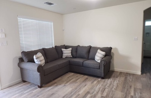 Delano House | NEW HOME IN CENTRAL DELANO. COZY, QUIET, PEACEFUL