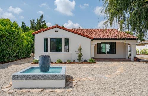 Valley Glen House | New Home Universal sleeps 18 hot tub