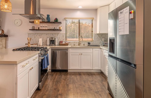 Riverside House | New Home W/POOL close to downtown & UCR