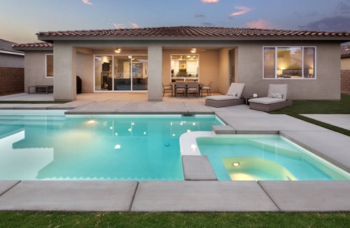 Bermuda Dunes House | New House, Near Everything! 4BR w/Pool, Hot Tub & Fire-pit (Sleeps 10)