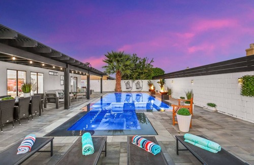 Coachella House | New Modern Desert Oasis Home w/Zero Edge Pool & Spa