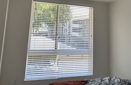 Warner Center Apartment | New Modern Escape