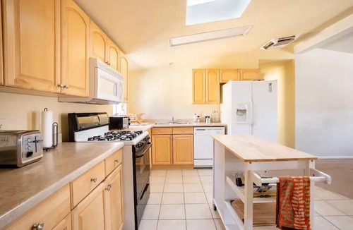 Tehachapi House | New ! Peaceful Mountain View Resort