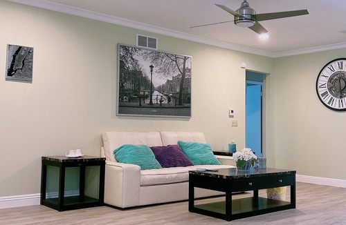 Rowland Heights Villa | New Remodeled 17mile-Disney