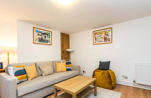 New Cross Apartment | NEW Stylish 1 Bedroom Flat with Garden London