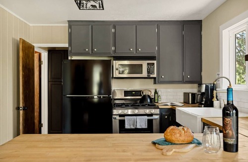Lake Arrowhead House | NEW + The Mountain Sanctuary + 3BR + Foosball