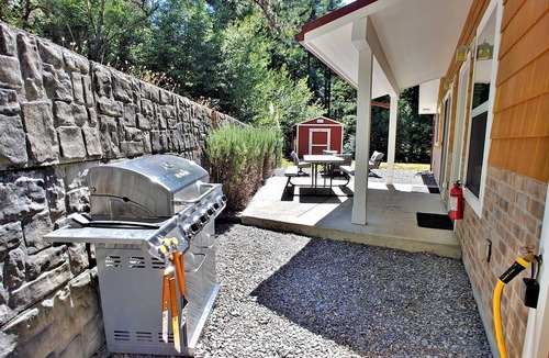 Hiouchi Cabin | New Vacation Rental in the Redwood Forest!