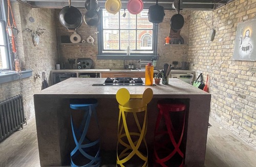 Woolwich Riverside Apartment | New York Loft Style Apartment, 10 mins from London City Airport & Canary Wharf