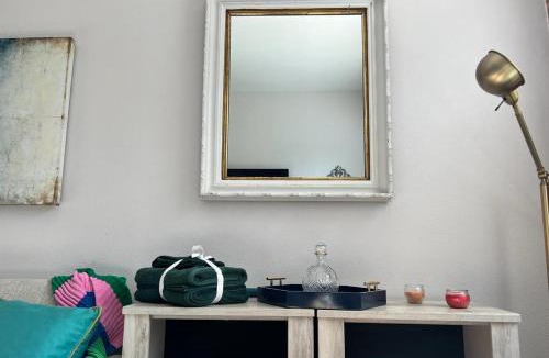 Little Armenia Apartment | Newlodge East Hollywood Retreat