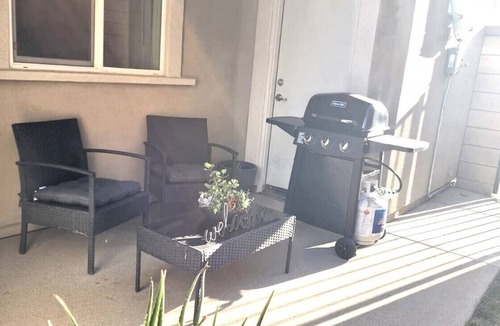 Fontana Apartment | Newly Built Private Lux APT close to Ontario Airpt