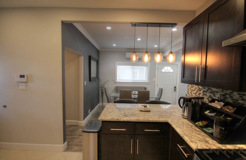 Belmont Heights House | Newly Remodeled 2 Bdrm 1bath Bungalow With All The Amenities In Long Beach
