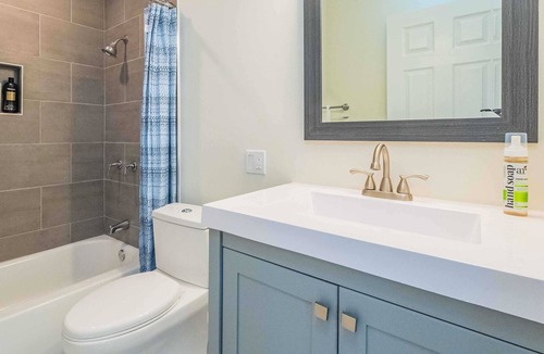 Altadena Apartment | Newly Remodeled 2B2B APT close to Pasadena