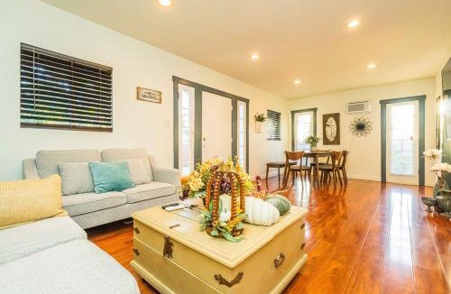 Glendora House | Newly Remodeled 3B2B House