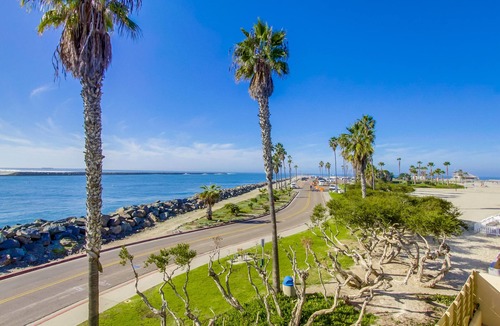 South Mission Beach Condo | Newly remodeled- Panoramic Views- Last Minute Discount