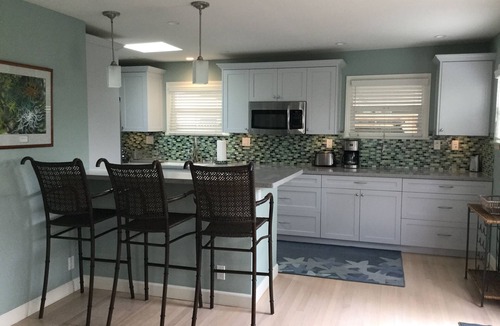 Pierpont Bay House | Newly Remodeled Pierpont Beach Bungalow just a Short Walk to the Sand