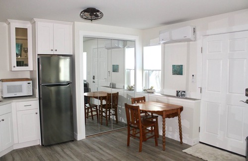 Eagle Rock Apartment | Newly remodeled studio apartment close to OXY!