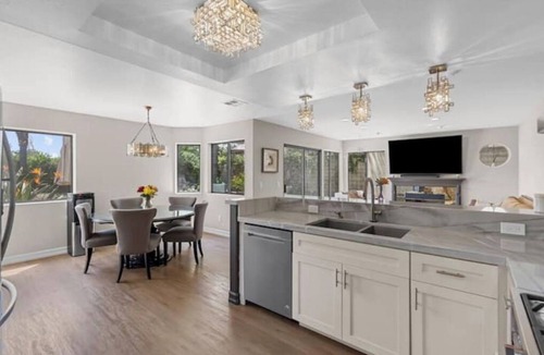 Stevenson Ranch House | Newly remodeled home w pool/spa