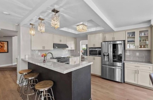 Stevenson Ranch House | Newly remodeled home w pool/spa