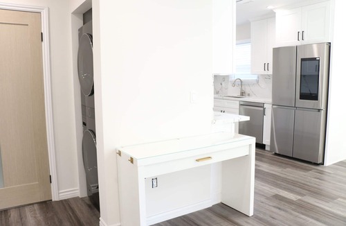 Little Armenia House | Newly Renovated 2 Bed 2 Bath Home