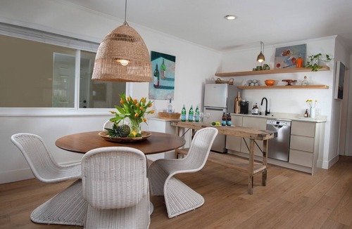 Santa Ana Heights House | Newly renovated casual and comfortable modern home steps to beach