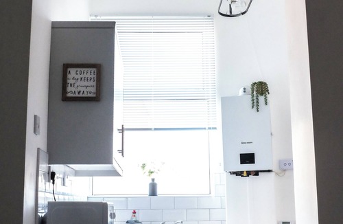 Portsmouth Apartment | Newly Renovated Central Portsmouth Apartment. Only 10 minutes from the Seafront!